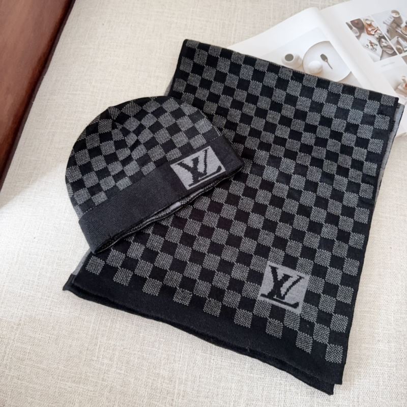 Louis Vuitton Caps Scarfs